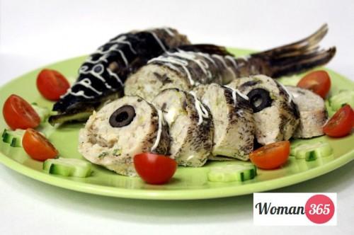 Hecht in Sauerrahm gebraten, im Teig, mit Zwiebeln (Rezepte) Hecht in Sauerrahm gebraten, im Teig, mit Zwiebeln (Rezepte)